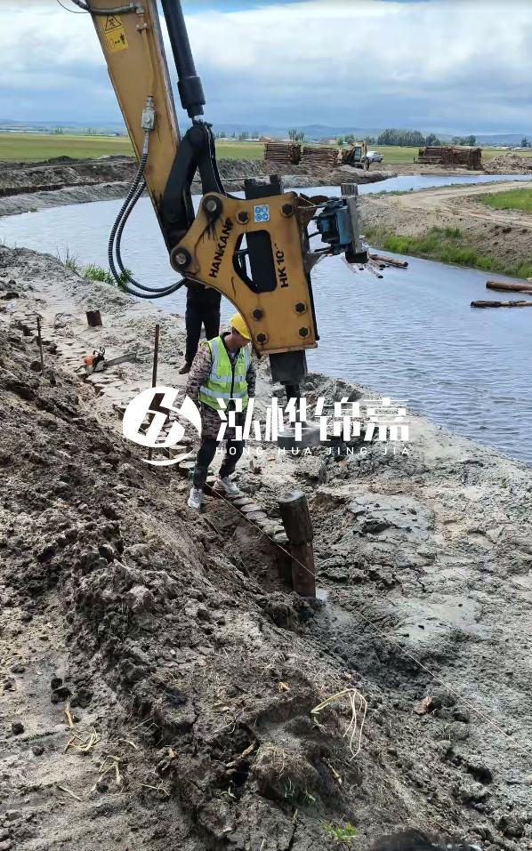 安徽打松木樁專業(yè)施工隊(duì)-松木樁打樁時(shí)需要注意哪些內(nèi)容？