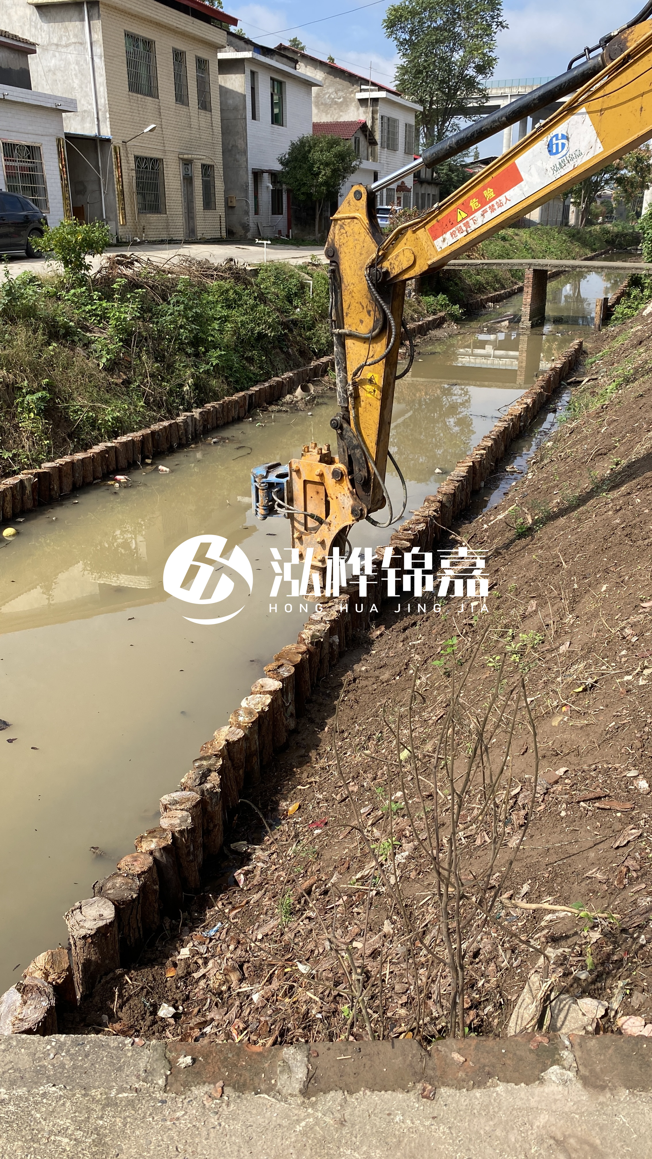 崇左松木樁源頭廠家-河道一米打幾根松木樁？