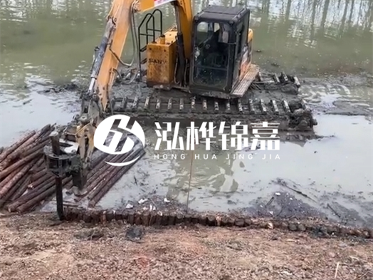 河道木材松木樁怎么選？河道工程用什么規(guī)格松木樁？