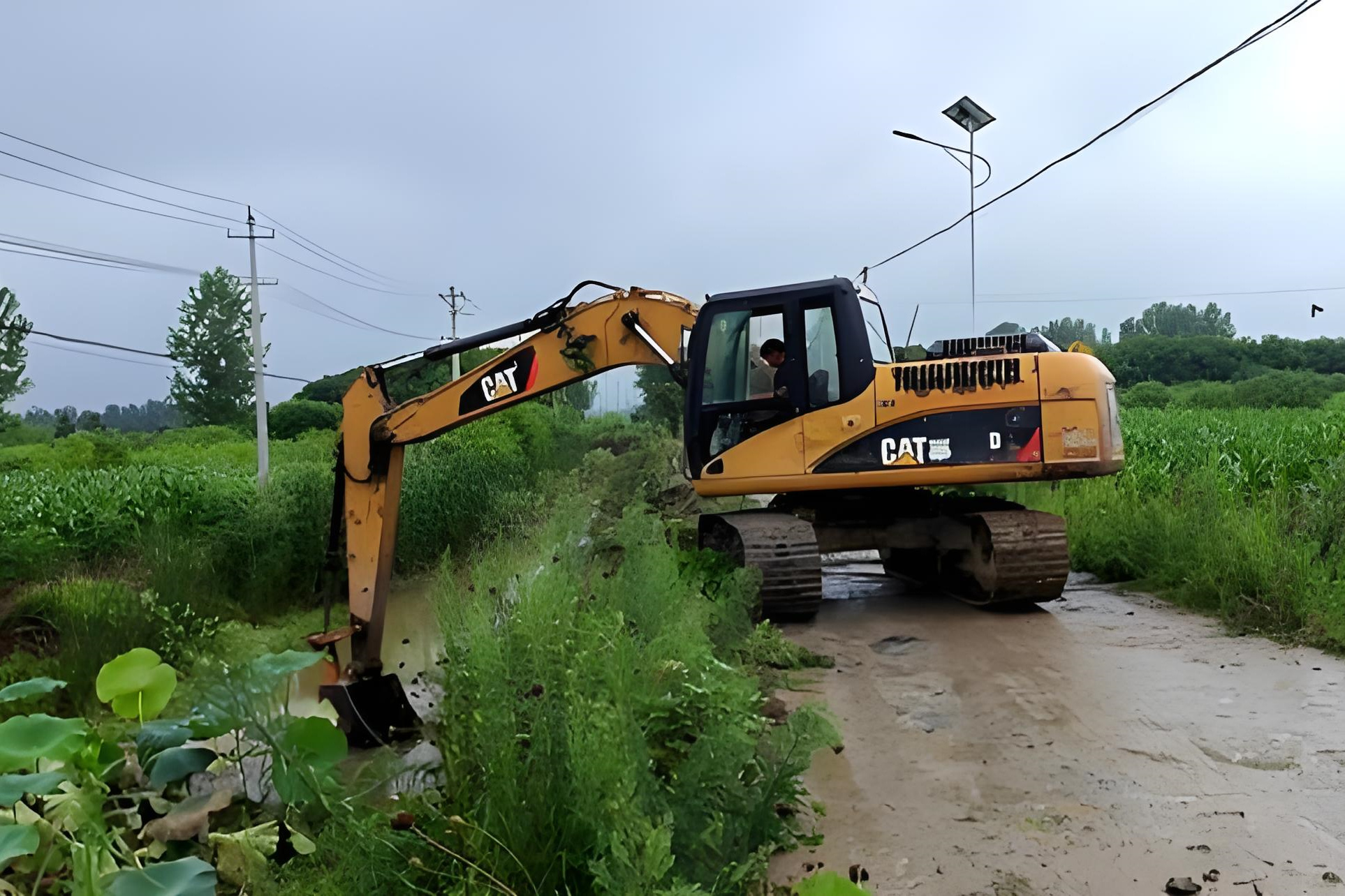 長沙水挖清淤團(tuán)隊泓樺錦嘉-沼澤地清淤費(fèi)用大概是怎樣計算的？?