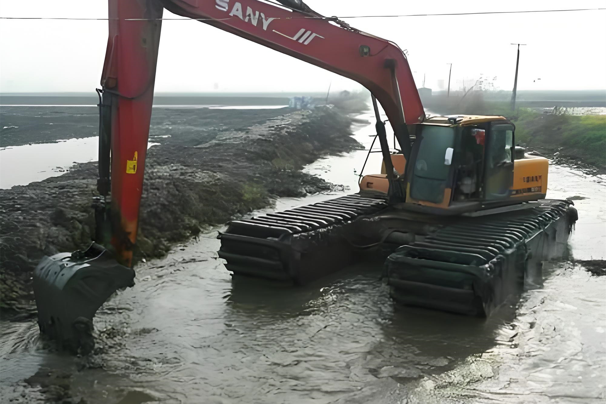 湖南益陽(yáng)挖機(jī)清淤施工隊(duì) - 挖機(jī)加長(zhǎng)臂清淤的施工效率怎么樣？