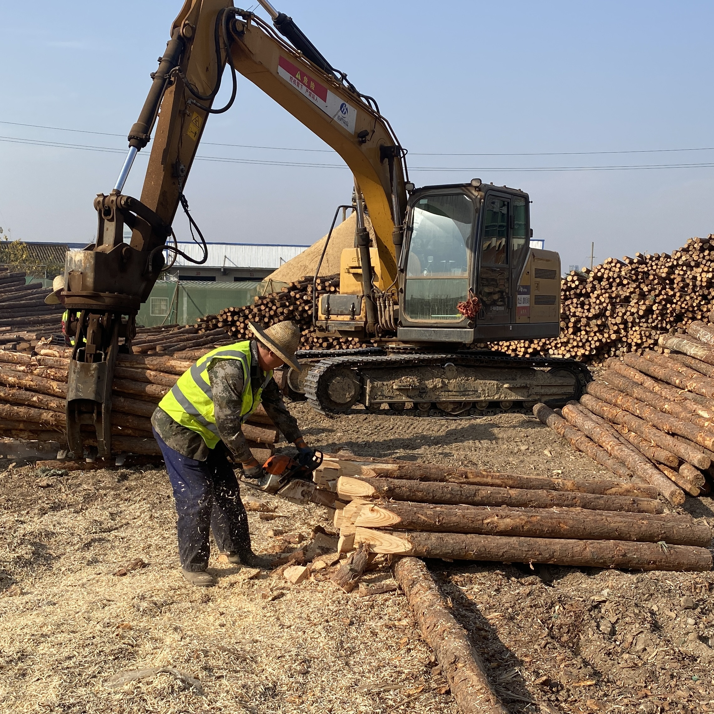 水泥仿木樁廠家泓樺錦嘉 - 水泥圓樁和水泥方樁的區(qū)別是什么？