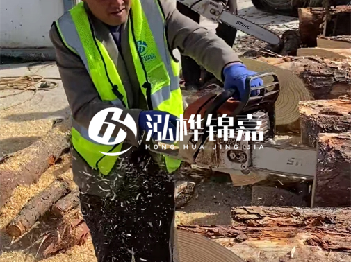 松木樁施工隊泓樺錦嘉 - 河道護岸用打樁木選什么材質(zhì)？